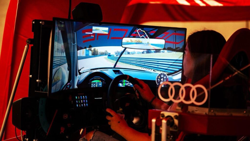 Bilsimulator-på-Oslo-Motor-Show