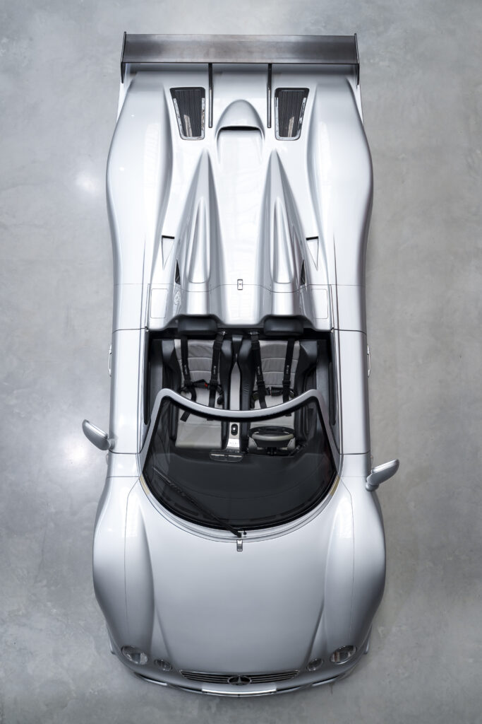 _Mercedes_CLK-GTR_Roadster_057