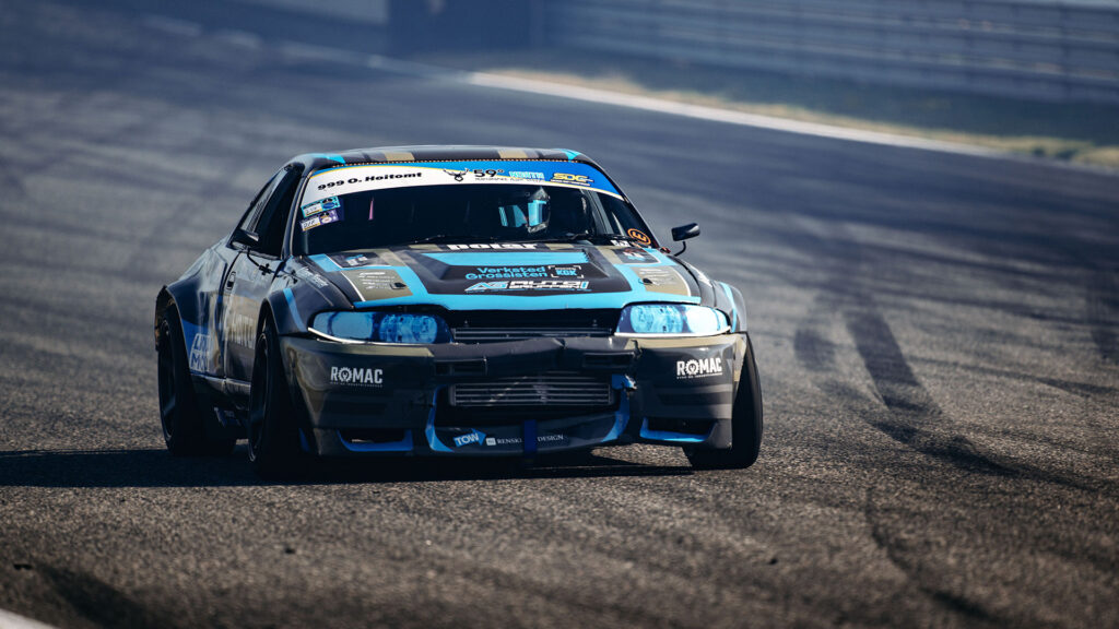Oliver-Høitomt-på-driftingbanen